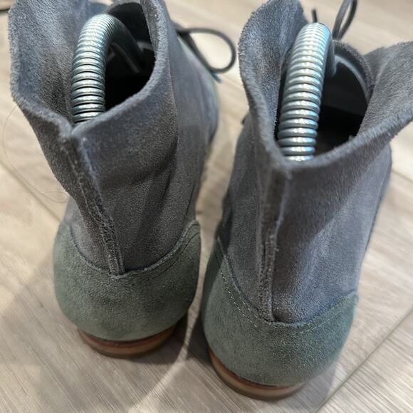 Wolverine 1000 mile bettula in blue gray suede wingtip chukka boots size… - Picture 3 of 8
